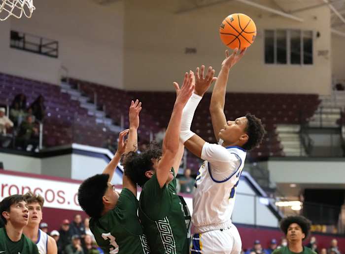 Sacred Heart Cathedral bhoop over Serra 2023 CCS Open by Darren Yamashita022320232191